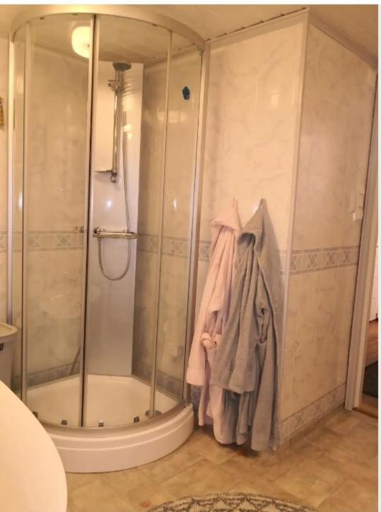 Sentral Studioleilighet Ved Stranden Og Hvalsenter Nb Ma Vaskes Etter Endt Leie Eller Betale Rengjoringshjelpen 500 Kr Andenes Bagian luar foto